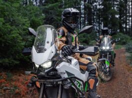 Kawasaki KLE 500 e KLE 500 SE 2026